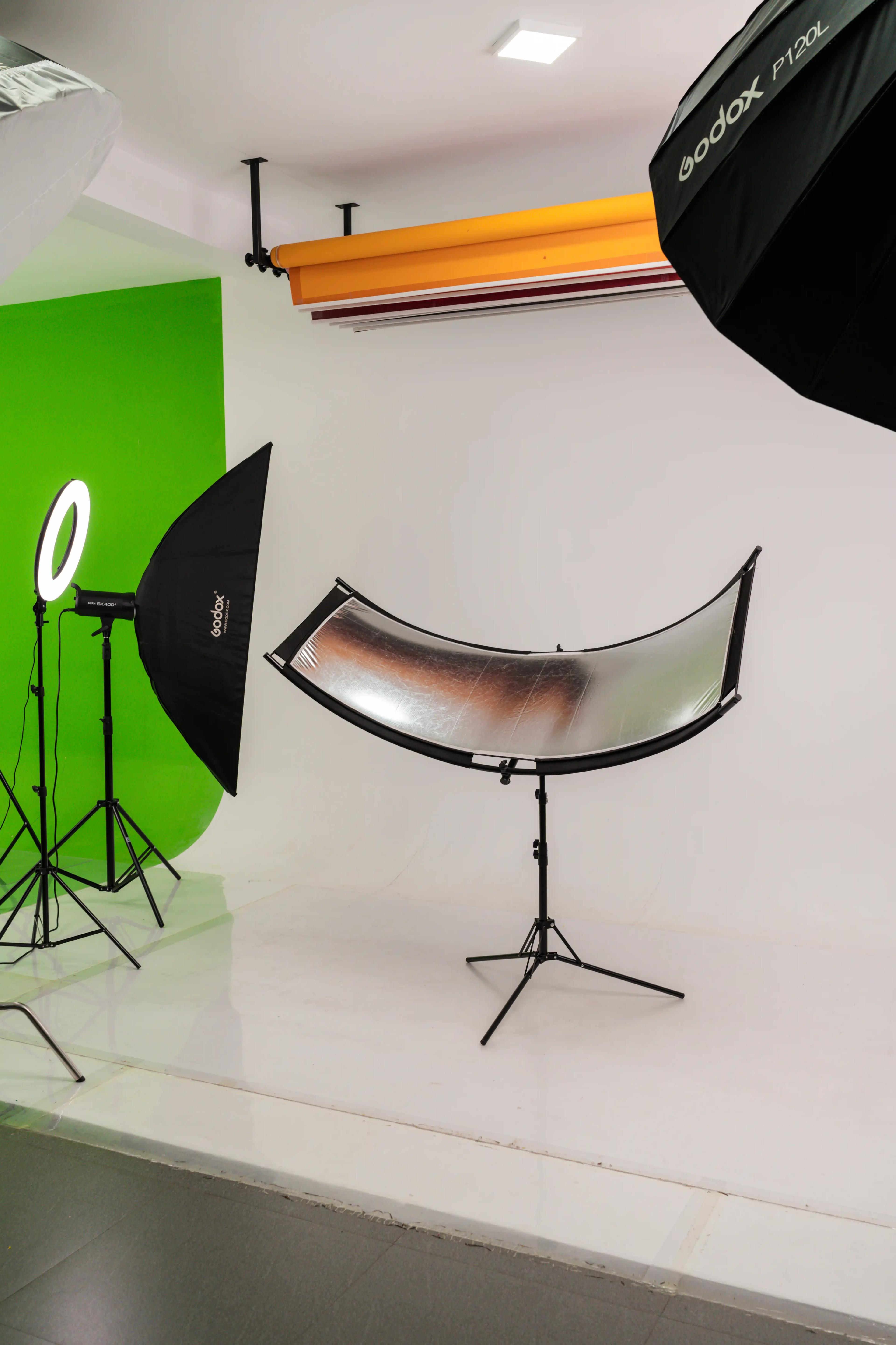 Studio — equipment 3 by UrbanBooth
