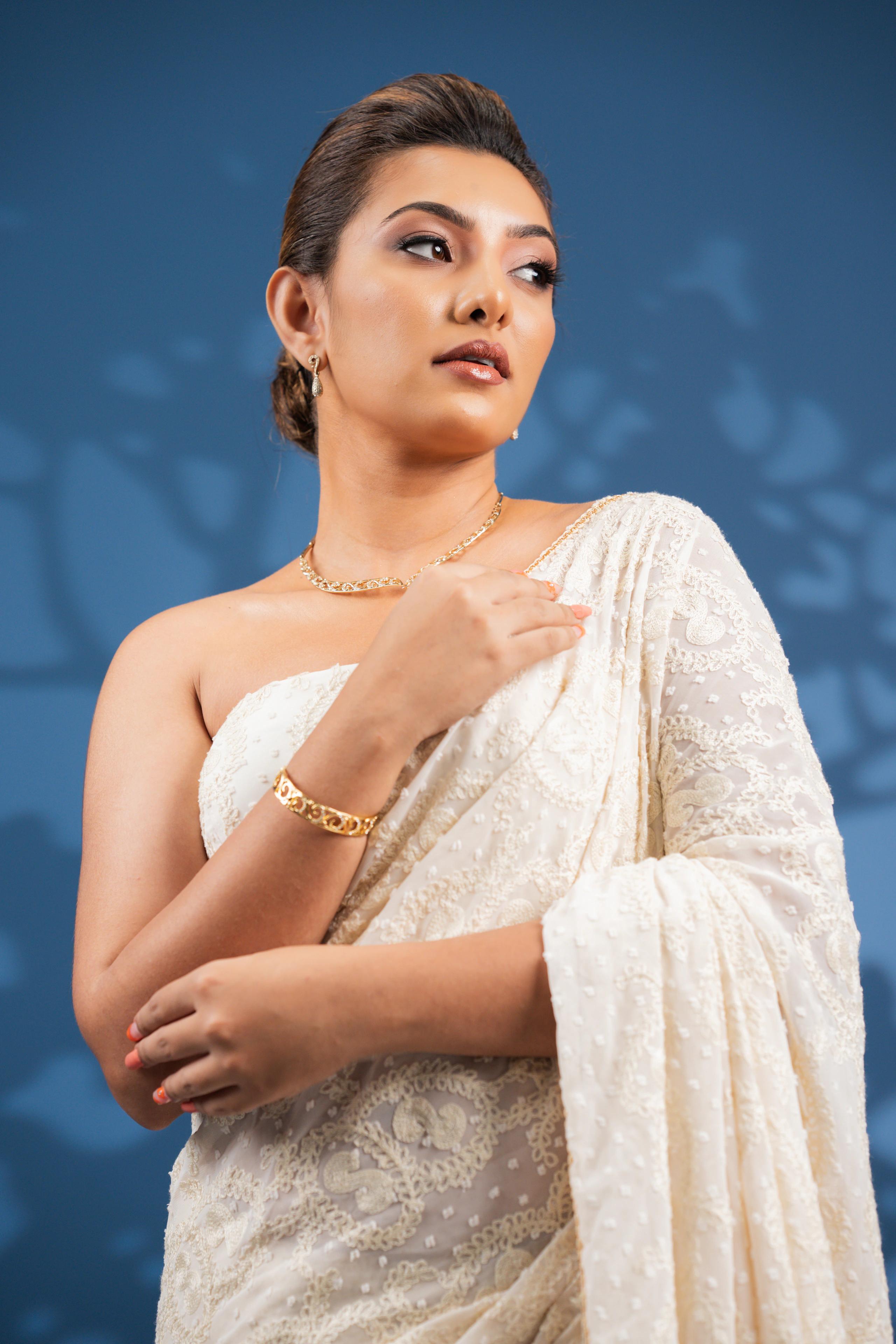 Bridal Portraits — photograph 21 by UrbanBooth