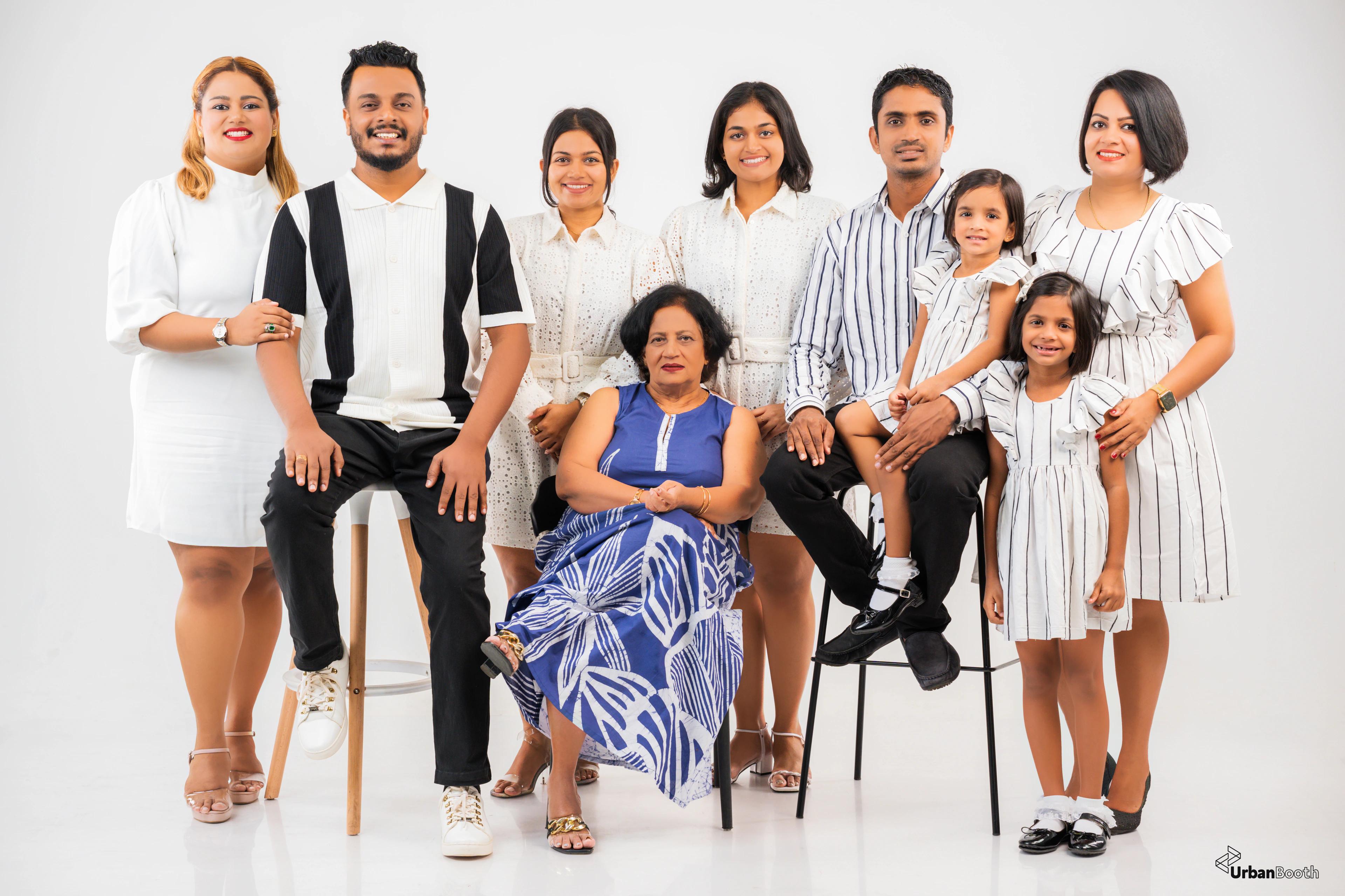 Family Portraits — photograph 13 by UrbanBooth