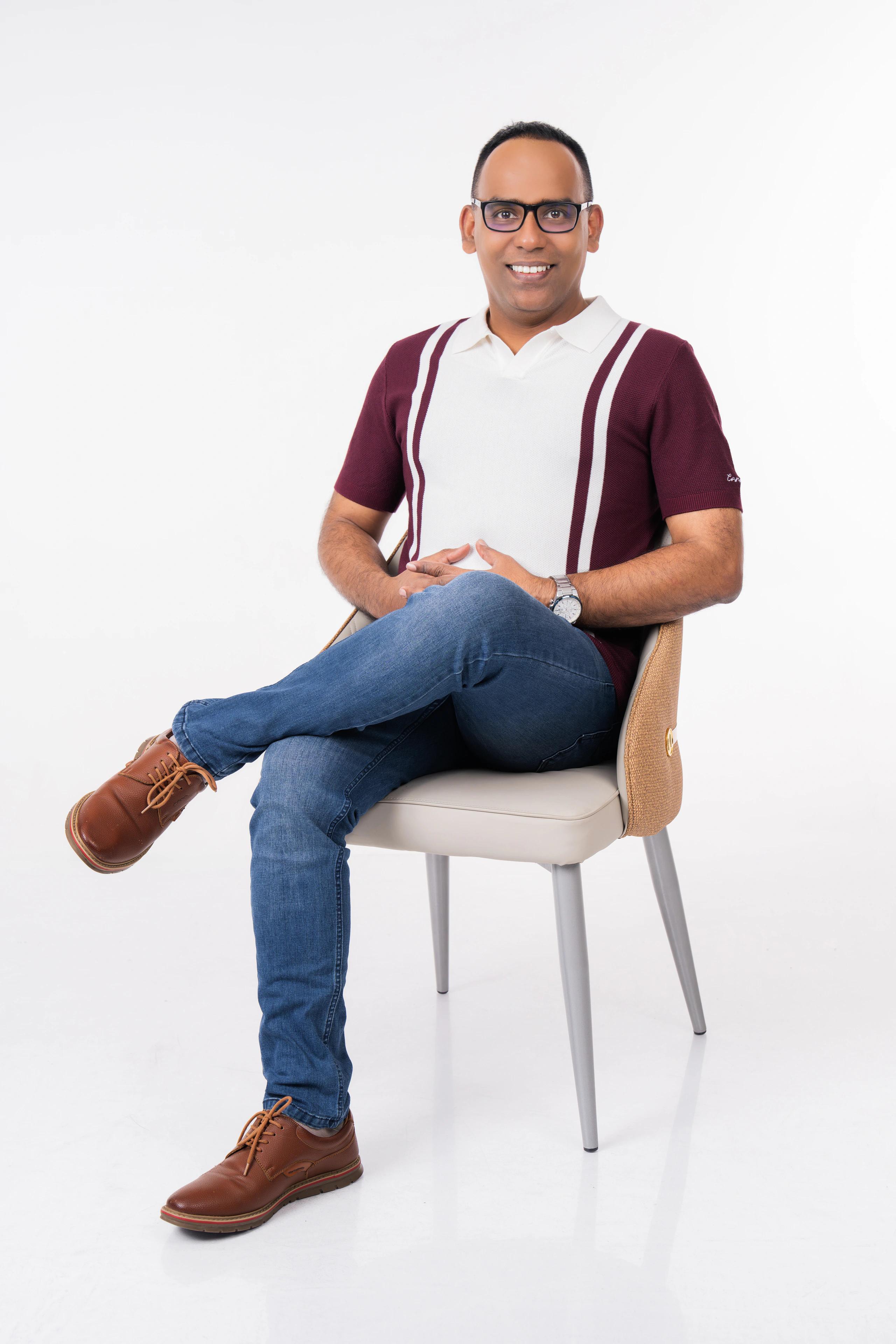 Tuition Portraits — photograph 26 by UrbanBooth